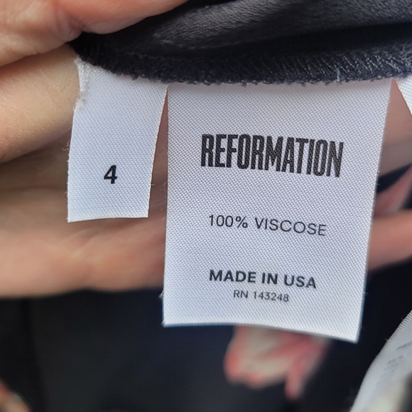 EUC Reformation Misha Floral Pocket Dress - Picture 8 of 9